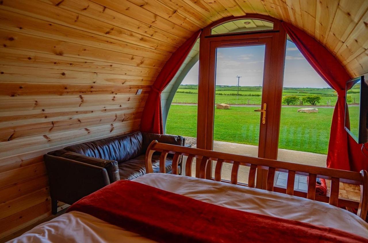 Causeway Country Pods Hotel Bushmills Exterior foto