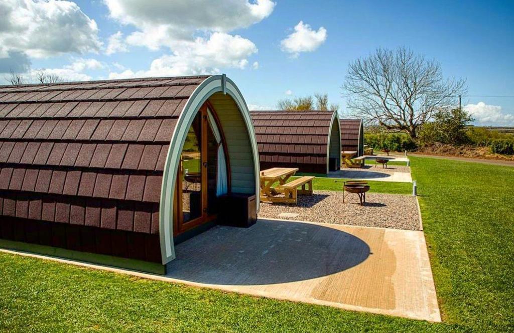 Causeway Country Pods Hotel Bushmills Exterior foto