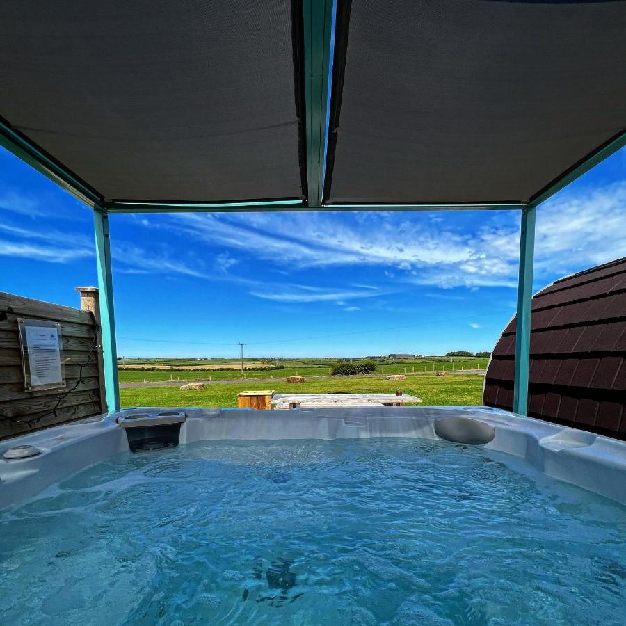 Causeway Country Pods Hotel Bushmills Exterior foto