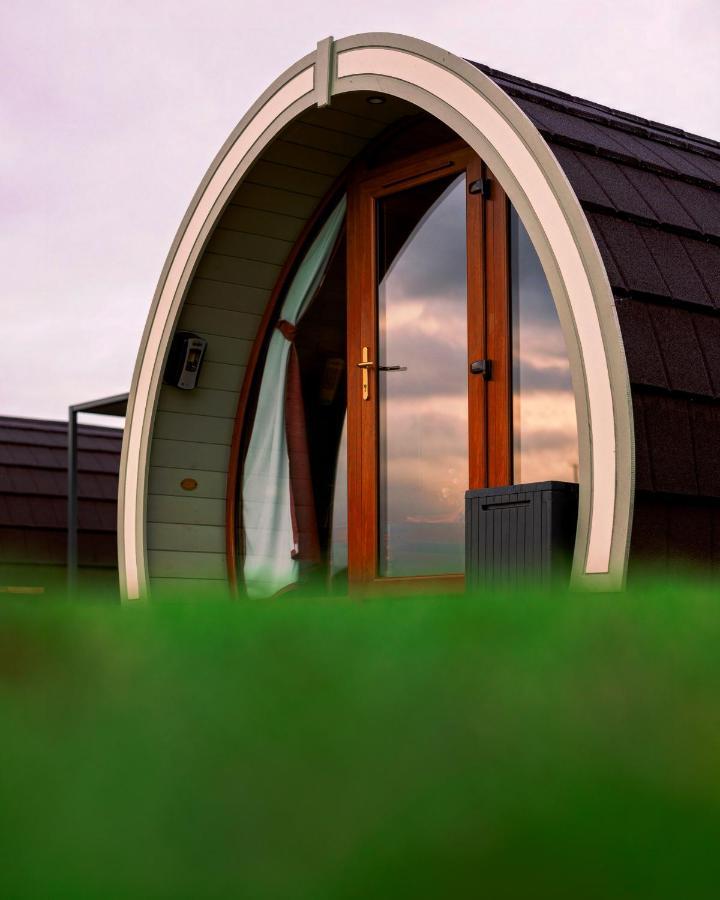Causeway Country Pods Hotel Bushmills Exterior foto
