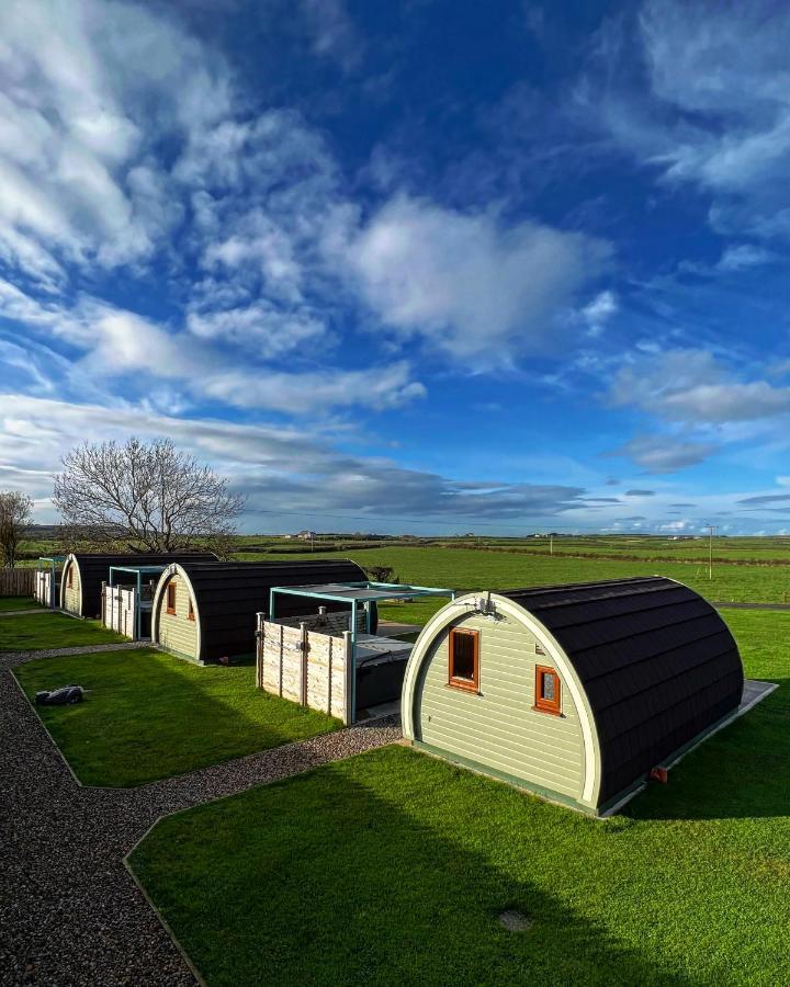 Causeway Country Pods Hotel Bushmills Exterior foto