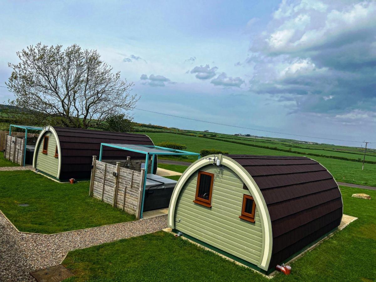 Causeway Country Pods Hotel Bushmills Exterior foto